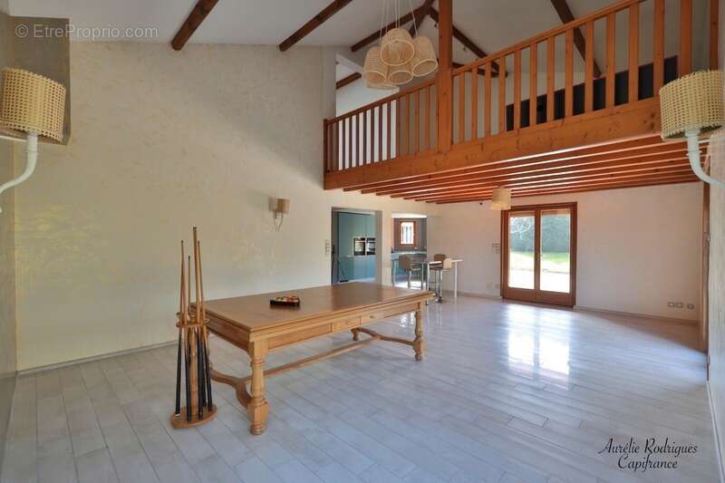 Maison à SAINT-CYR-SUR-MENTHON