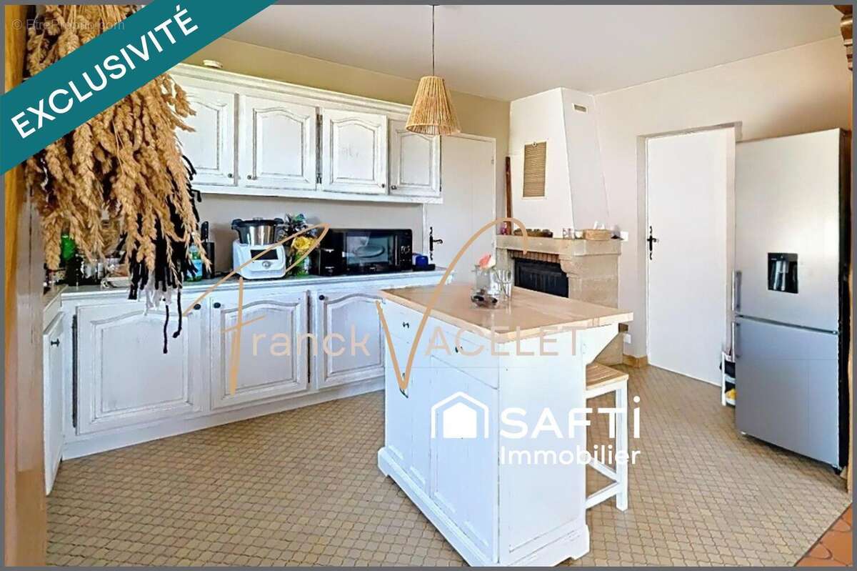 Photo 3 - Maison à BOURDELLES