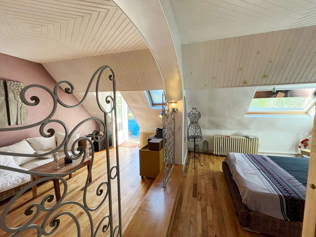 Maison à FONTAINEBLEAU