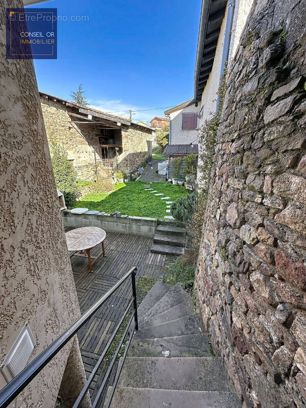 Maison à POLLIONNAY