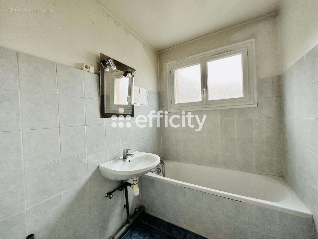 Appartement à VILLEMOMBLE