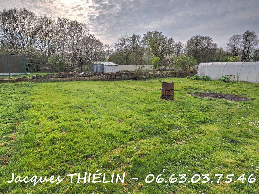 Appartement à LONGUE-JUMELLES