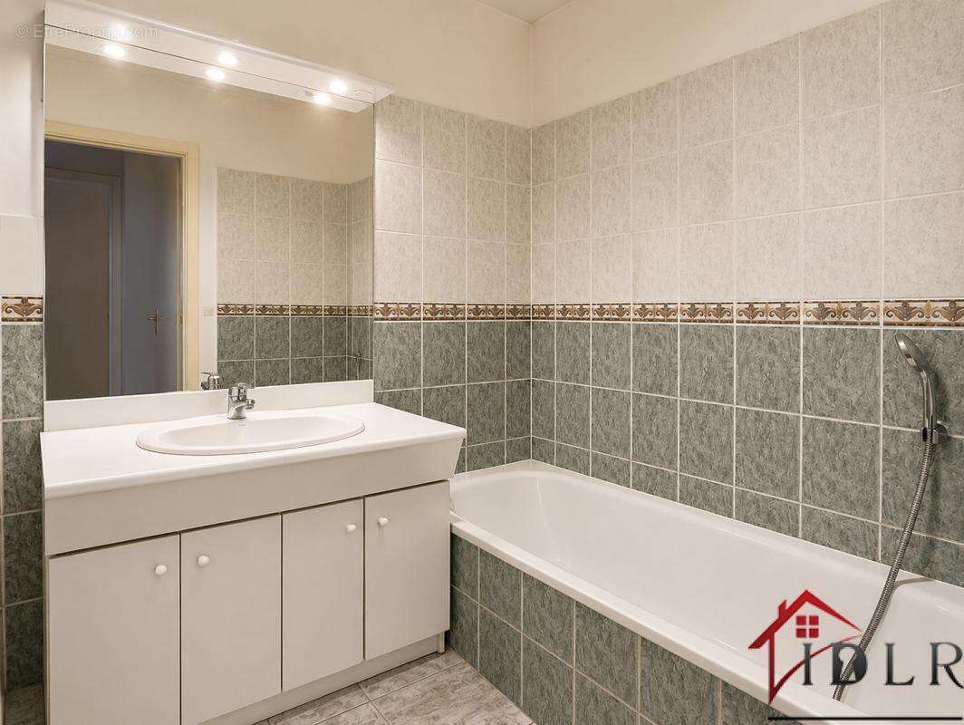 SCHILTIGHEIM   Appartement 3 pièces de 65 m2 avec balcon - photo 7