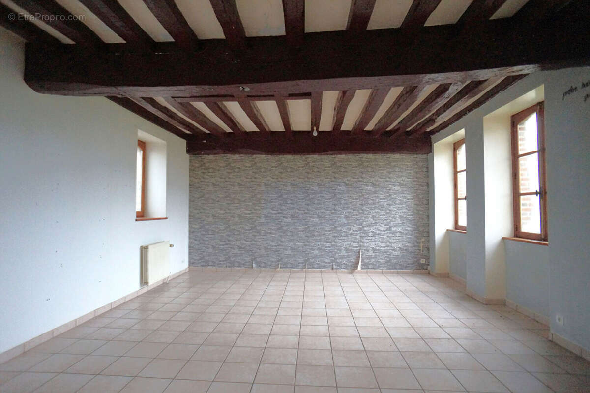 Maison à CHAMPVALLON