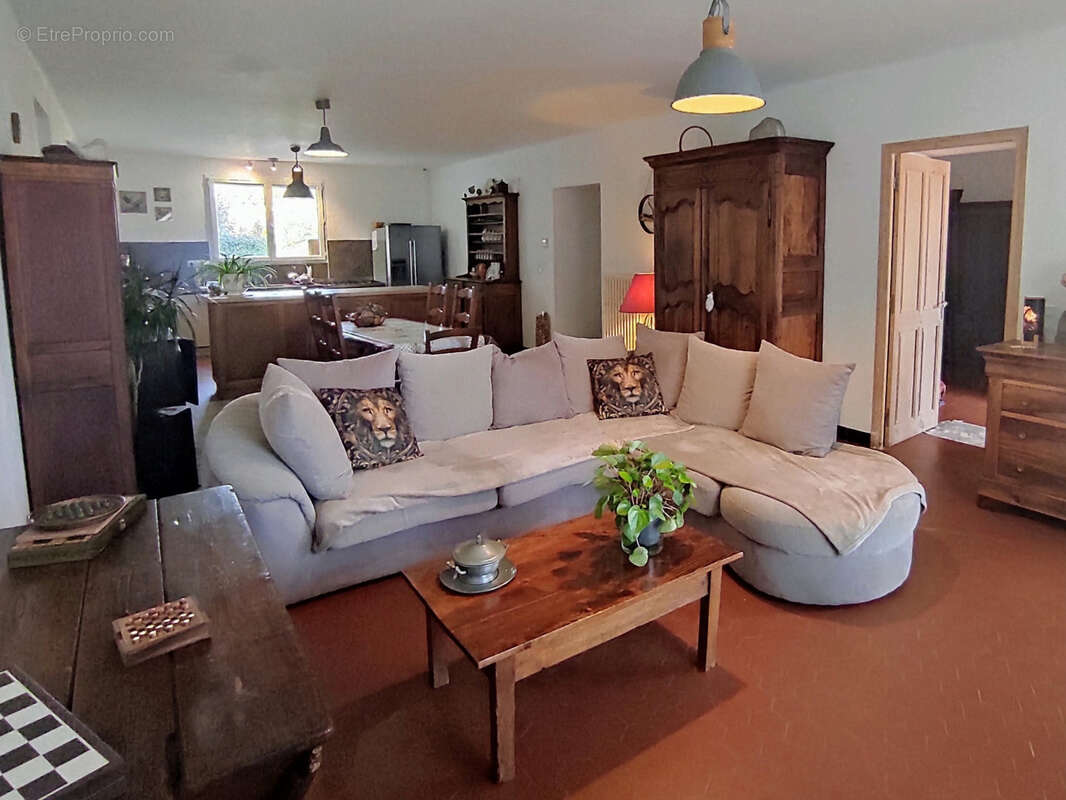 Maison à SAINT-AMBROIX