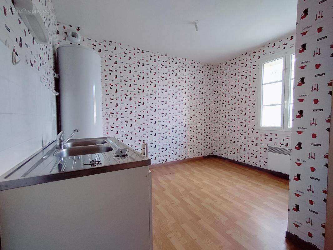 Maison à GRANDVILLIERS