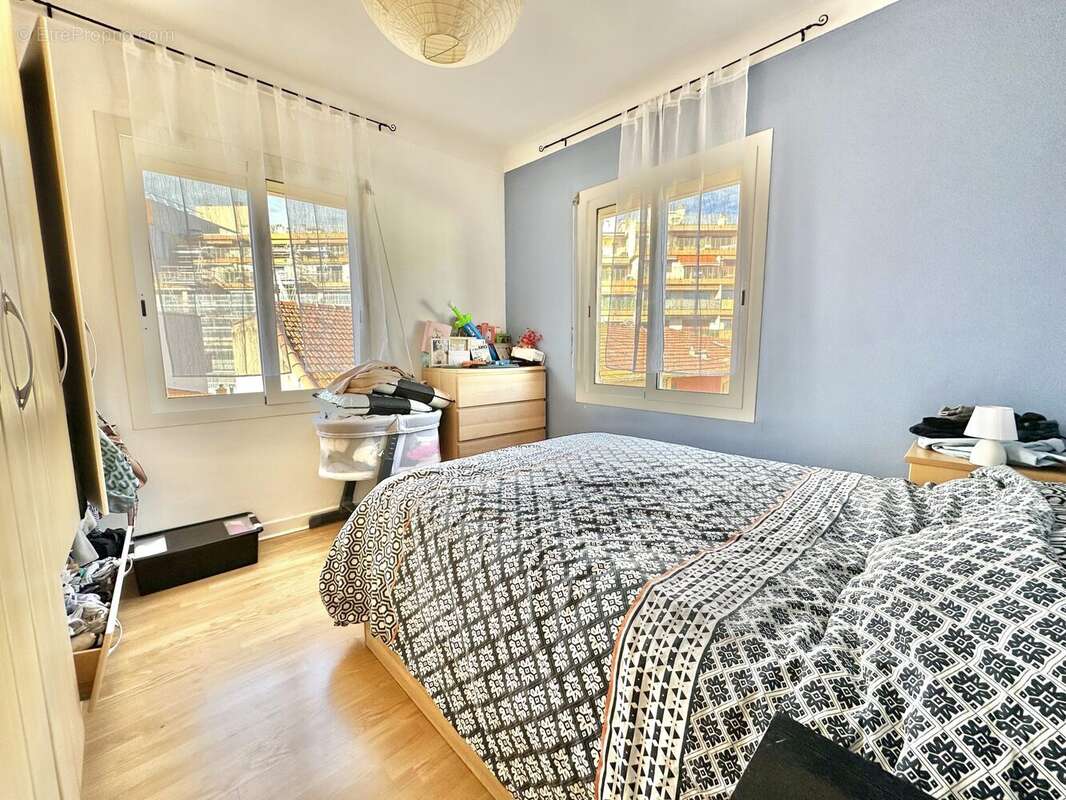 Appartement à ROQUEBRUNE-CAP-MARTIN