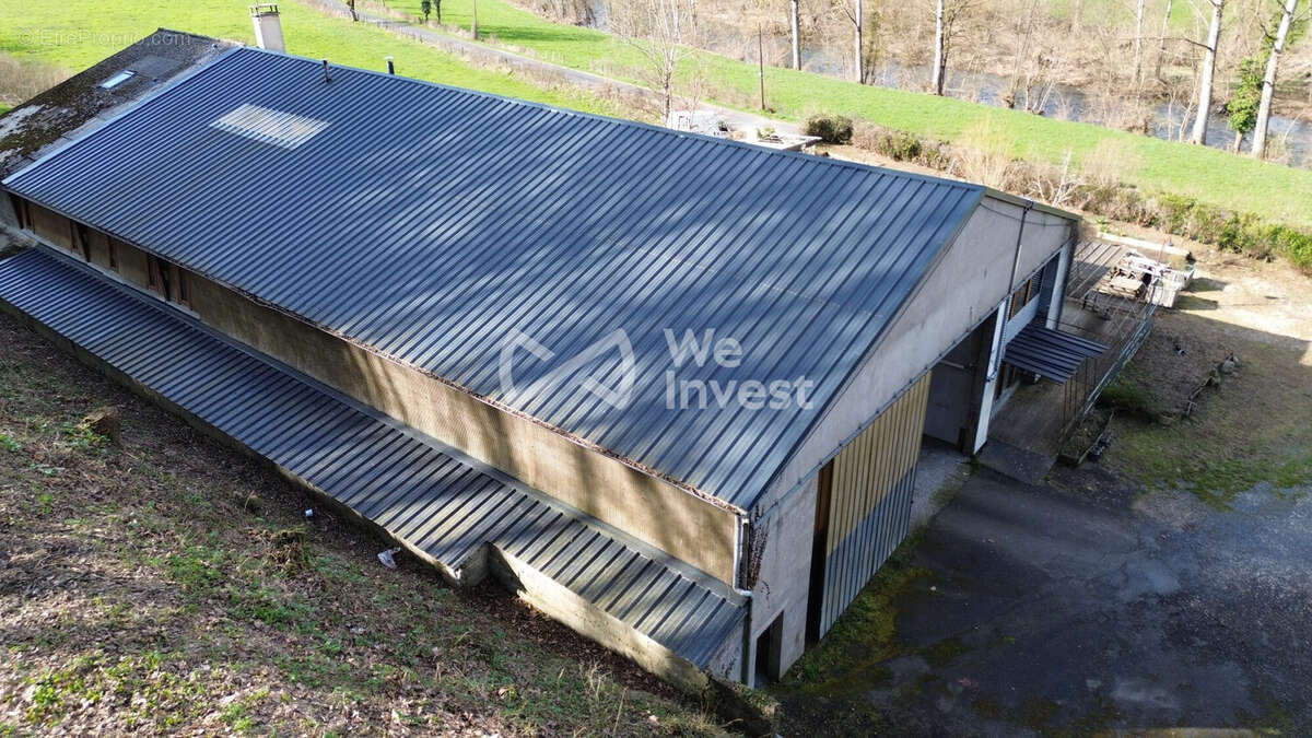 Commerce à SAINTE-EULALIE-D'OLT