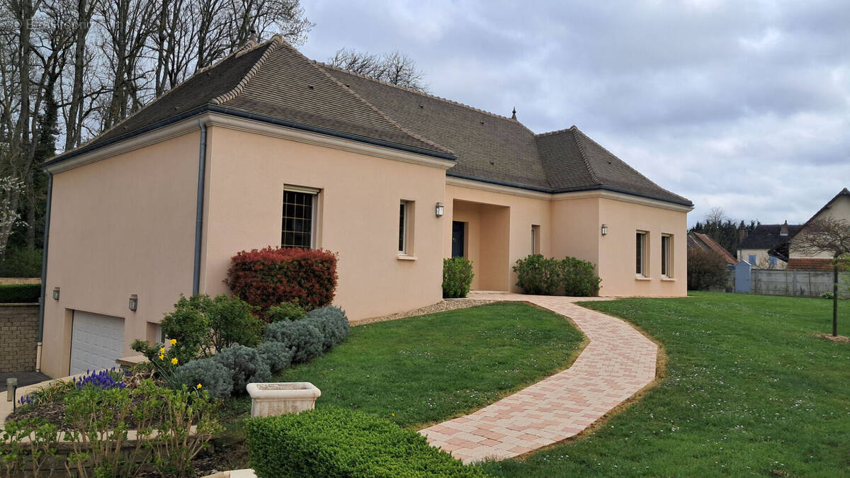 Photo 1 - Maison à CHALON-SUR-SAONE