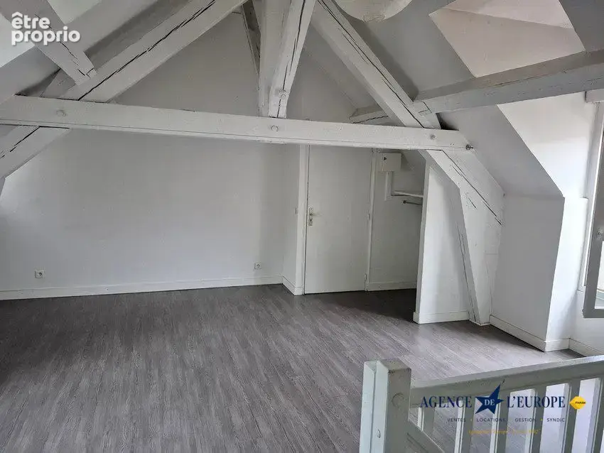 Appartement 4 pièces 87 m² à vendre à Vichy (03200) - photo 2