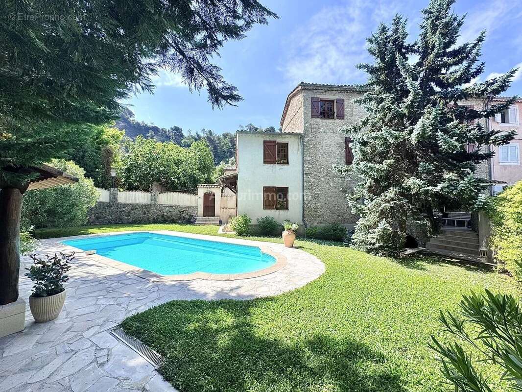 Maison à SAINT-MARTIN-DU-VAR