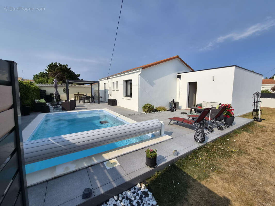 En limite de Boisvinet - 2 chambres + espace couchage - piscine - photo 10