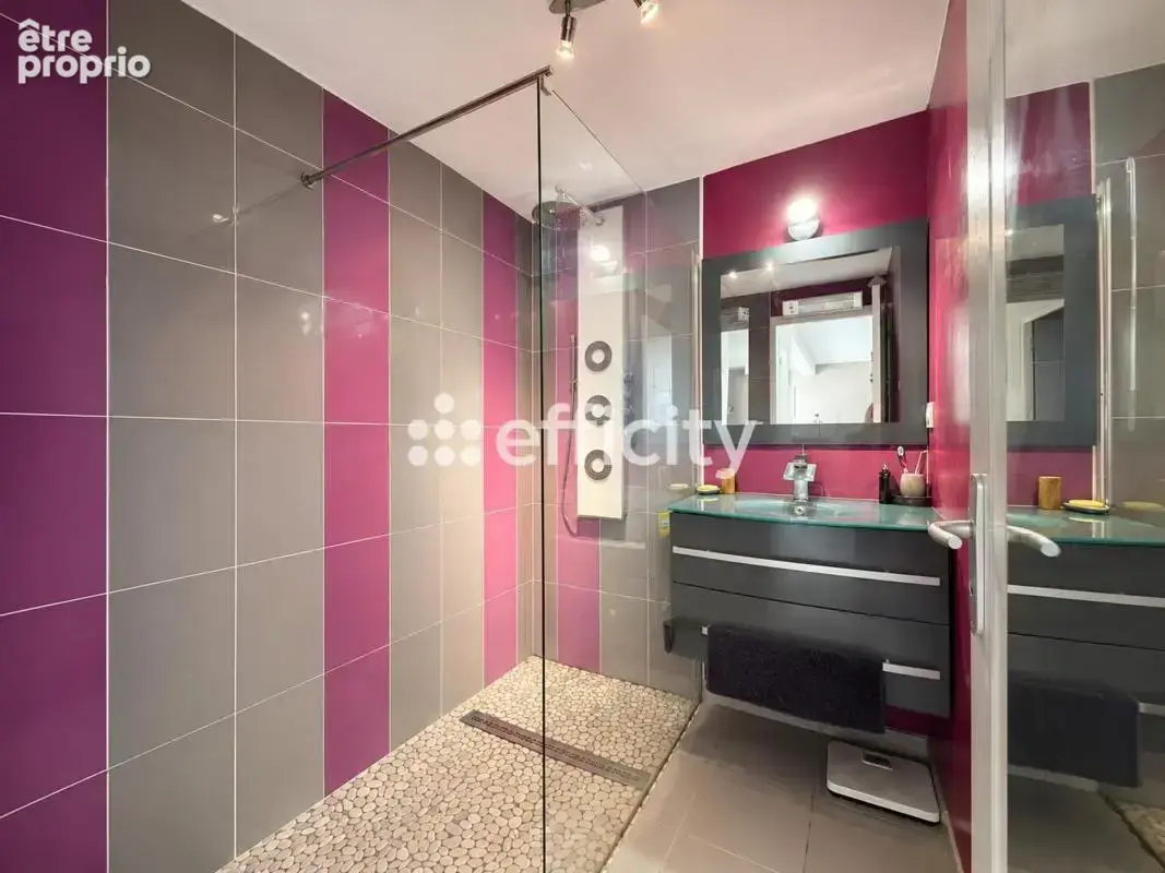 Maison 110 m² à Pire-Sur-Seiche  - photo 8