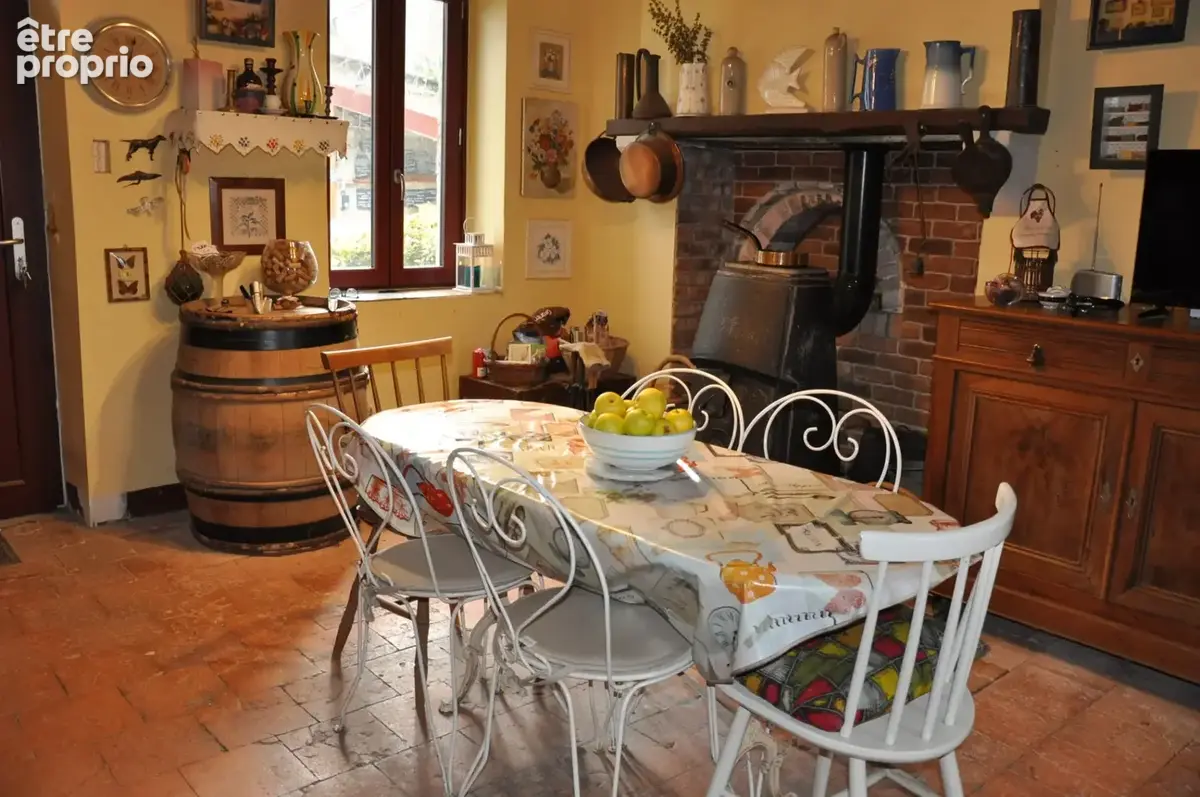 Jolie longère en pierre de chaux, avec 4 hectares de terrain - photo 4