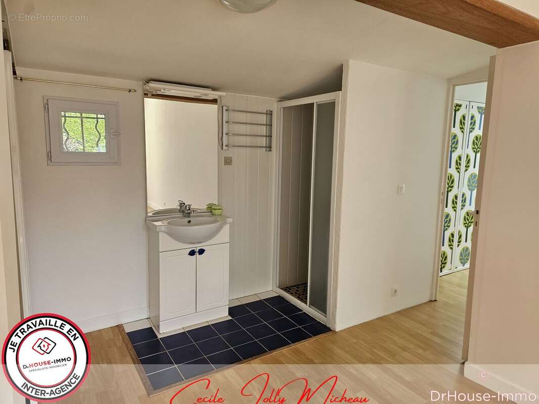 Maison à SAINT-GENES-DE-BLAYE