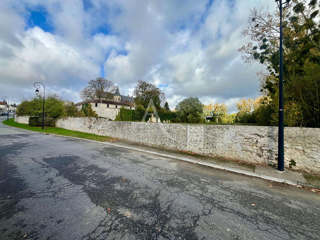 Terrain à NANTOUILLET