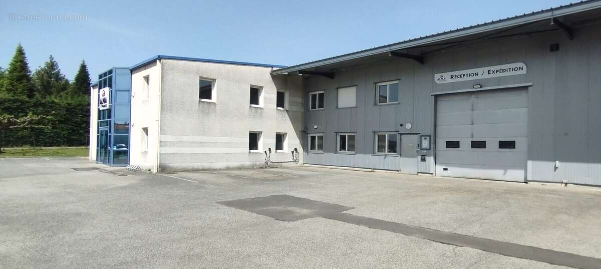 Commerce 880 m² à Saint-Donat-Sur-L'herbasse  - photo 3