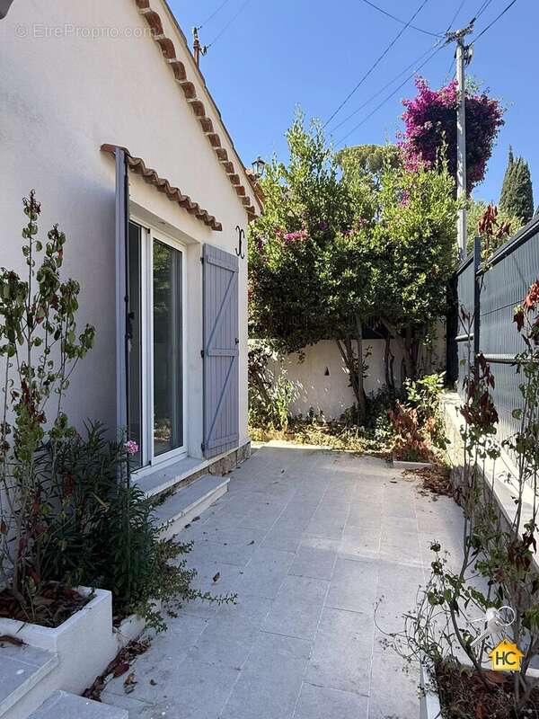 Maison à LE CANNET