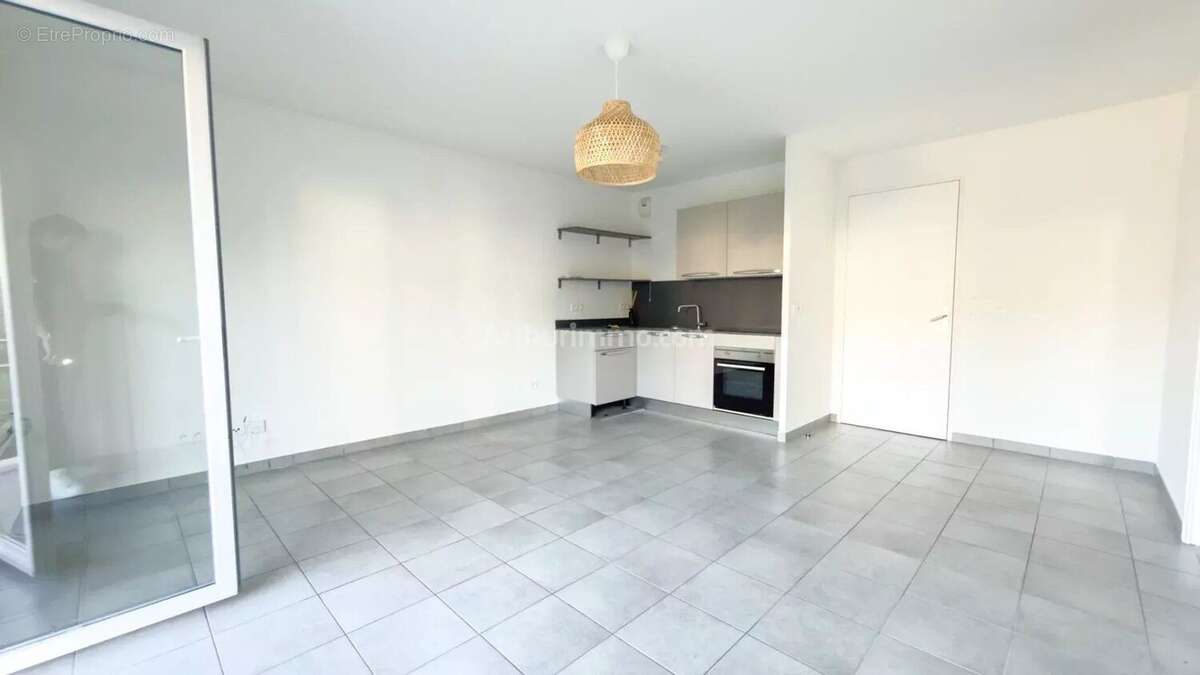 Appartement à CAGNES-SUR-MER