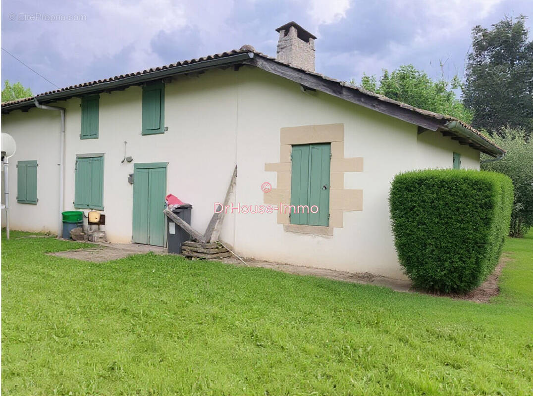 Maison à LE TUZAN
