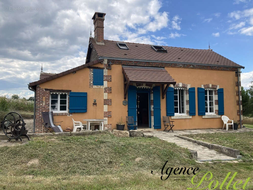 Maison à AUBIGNY-SUR-NERE