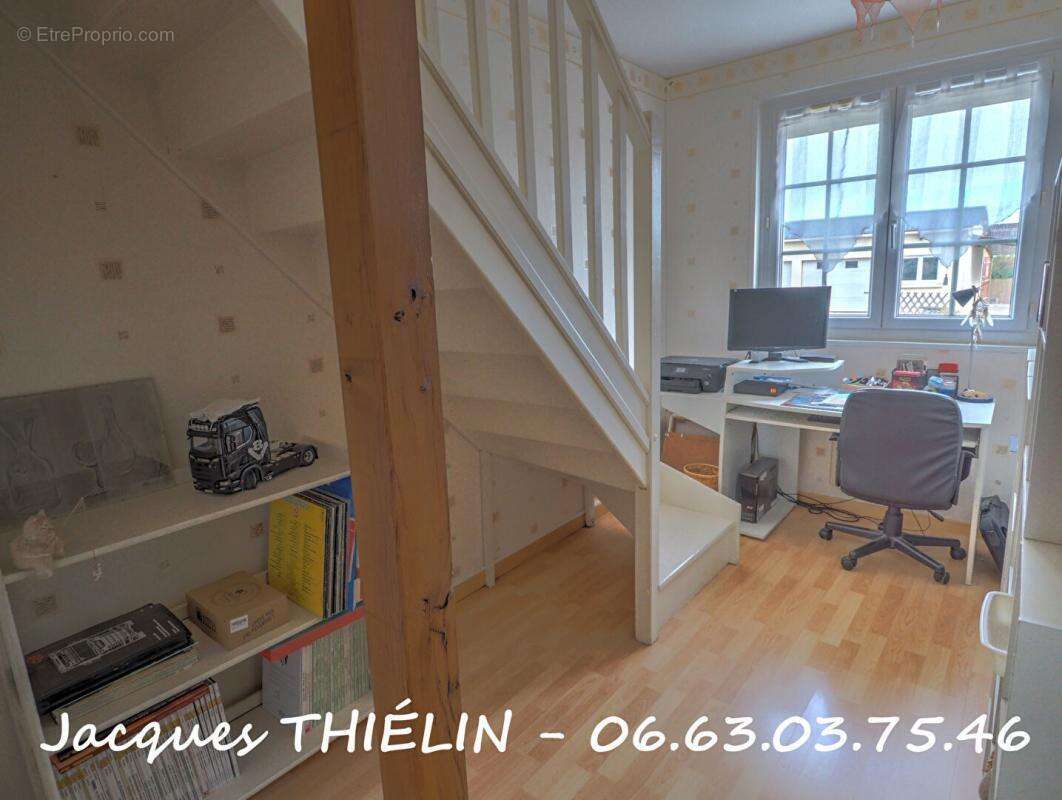 Maison à LONGUE-JUMELLES