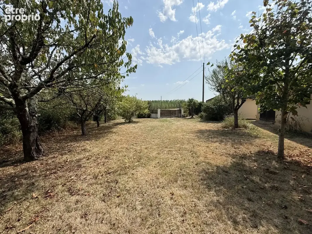 Charmante maison de campagne de 90 m², de Type F4 avec jardin clôturé de 1 250 m² - photo 4