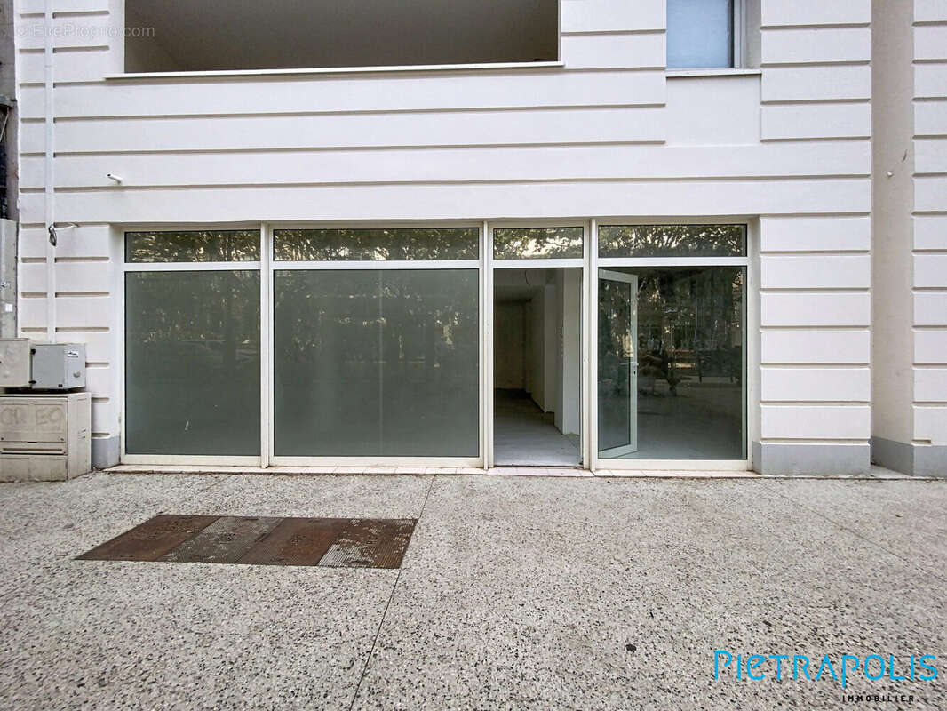 Commerce 60 m² à vendre à Sete (34200) - photo 5