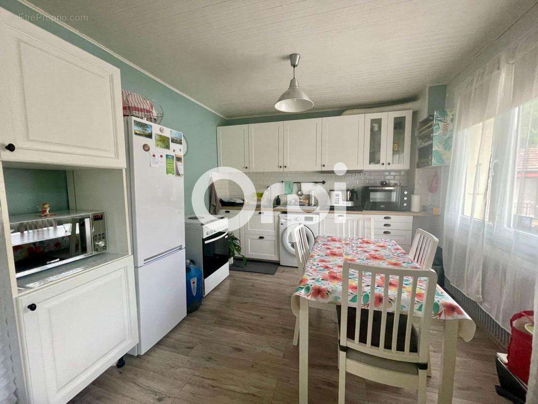 Appartement à FROGES