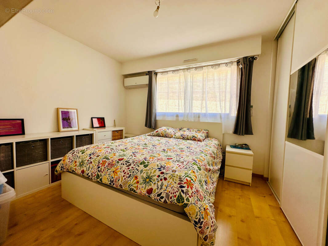 Appartement à VILLENEUVE-LOUBET