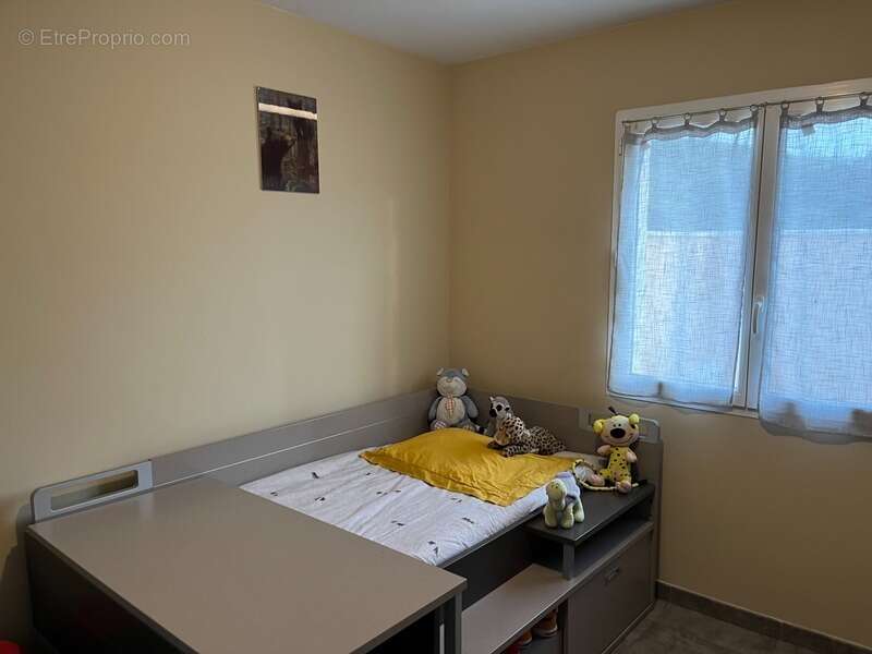 Maison à MONTELIMAR