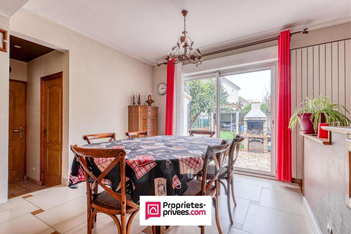 Maison à NOISY-LE-GRAND