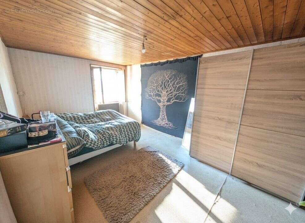 Maison à CHATEAUNEUF