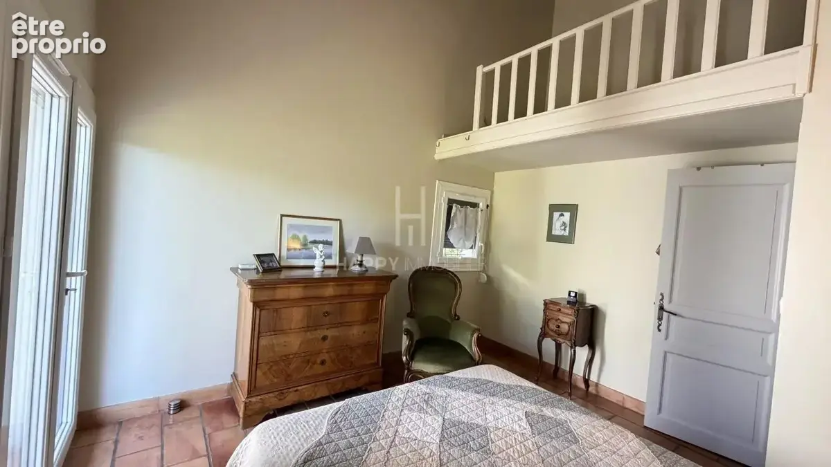 EXCLUSIVITE : Mouriès, proche village et commerces , maison de plain pied - photo 17
