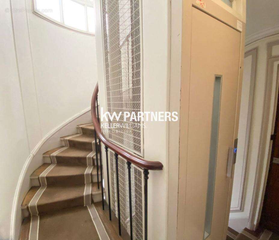 Appartement à PARIS