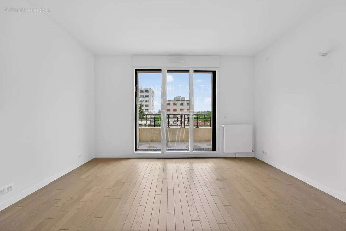 Appartement à LEVALLOIS-PERRET