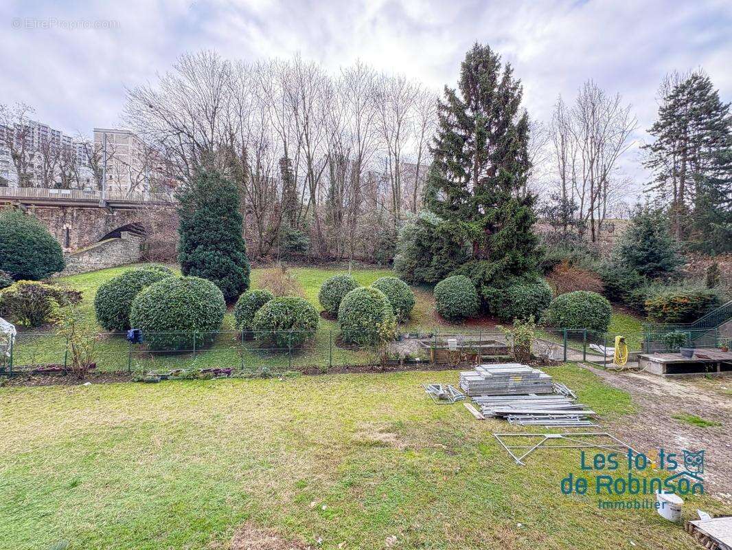 Appartement à ISSY-LES-MOULINEAUX