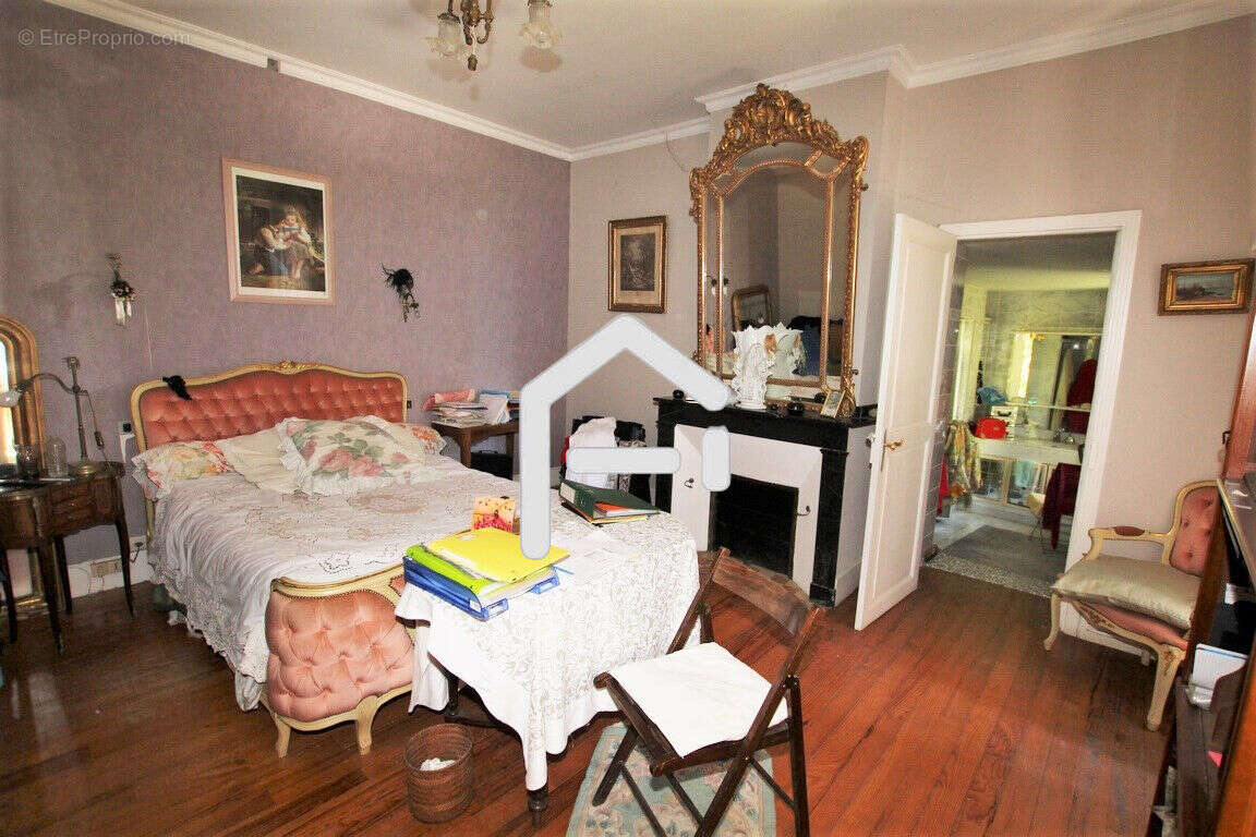 Maison à LEZAT-SUR-LEZE