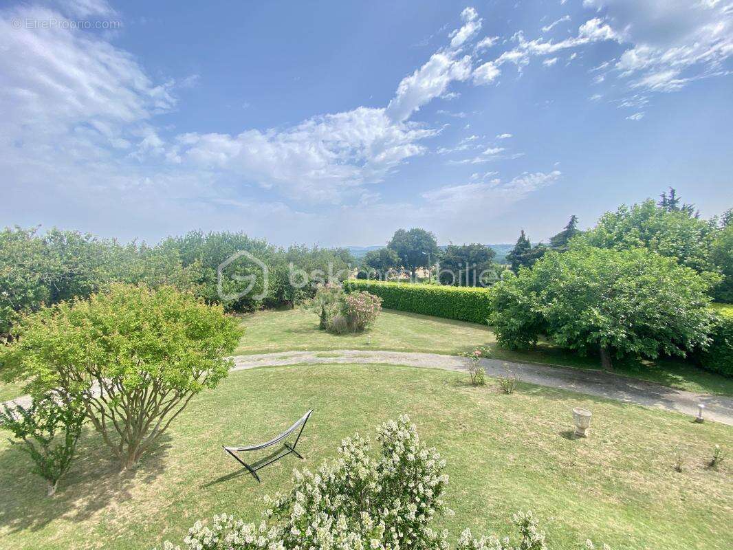 Maison à MONTELIMAR