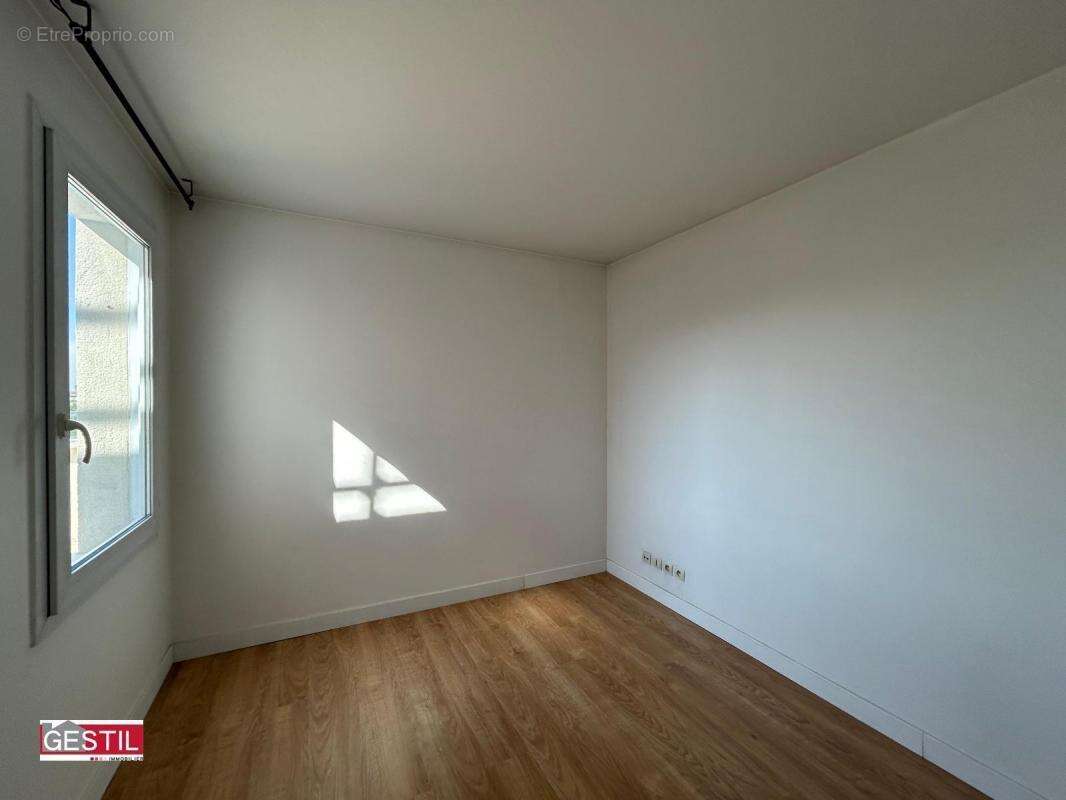 Appartement à SAINT-OUEN-L'AUMONE