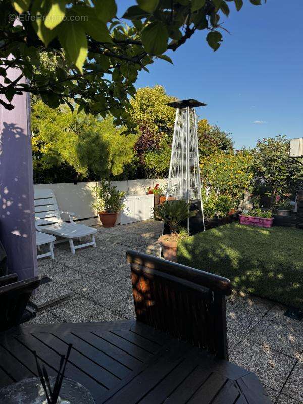 Appartement à SURESNES