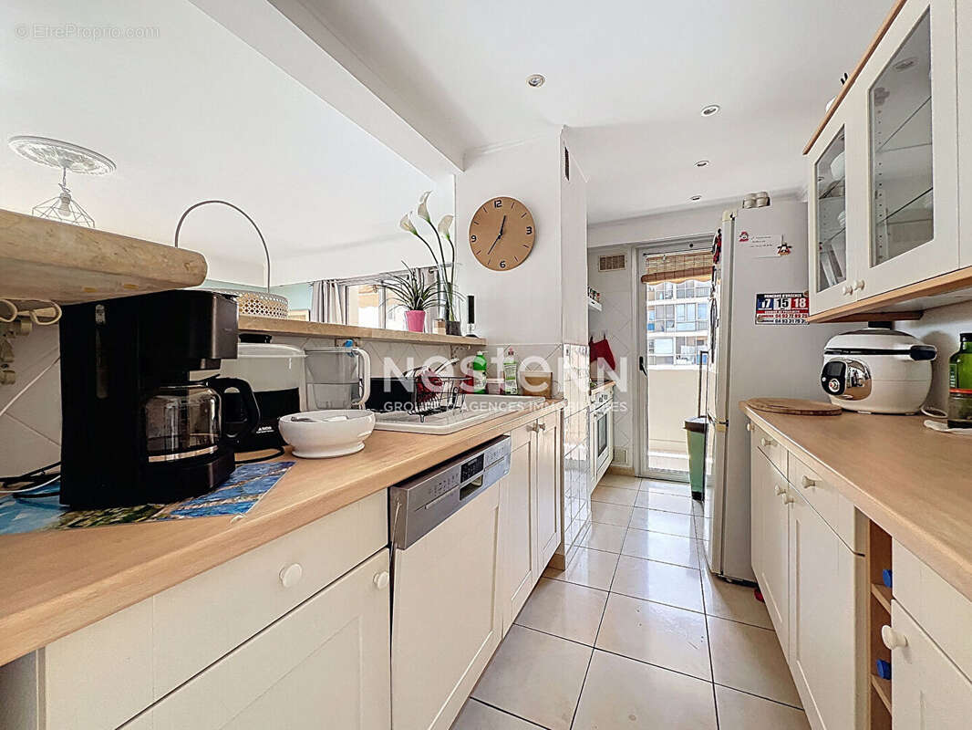 Appartement à VALLAURIS