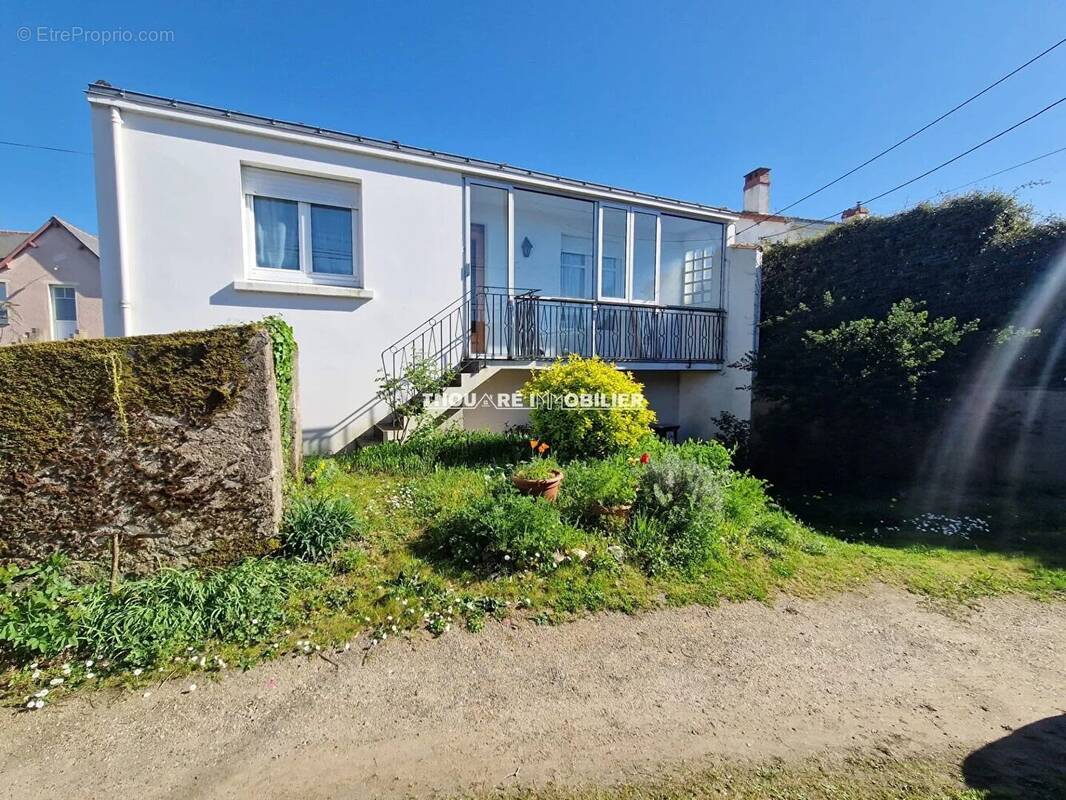 Maison à SAINT-JULIEN-DE-CONCELLES