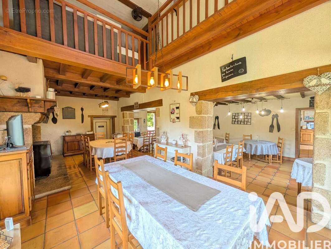 Maison 395 m² à Les Billanges  - photo 8