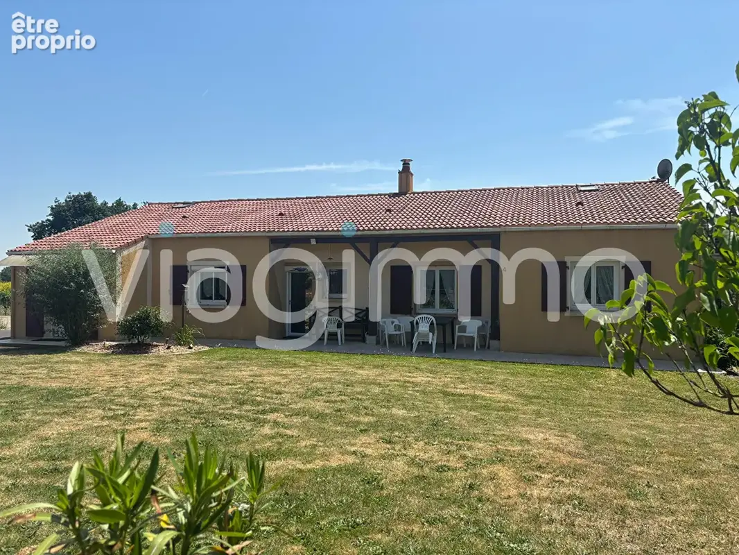Photo Maison à Le Girouard au prix de 176 400€