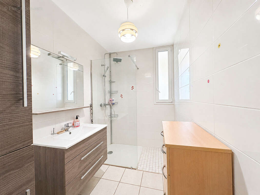 Appartement à SAINT-MAURICE-L'EXIL