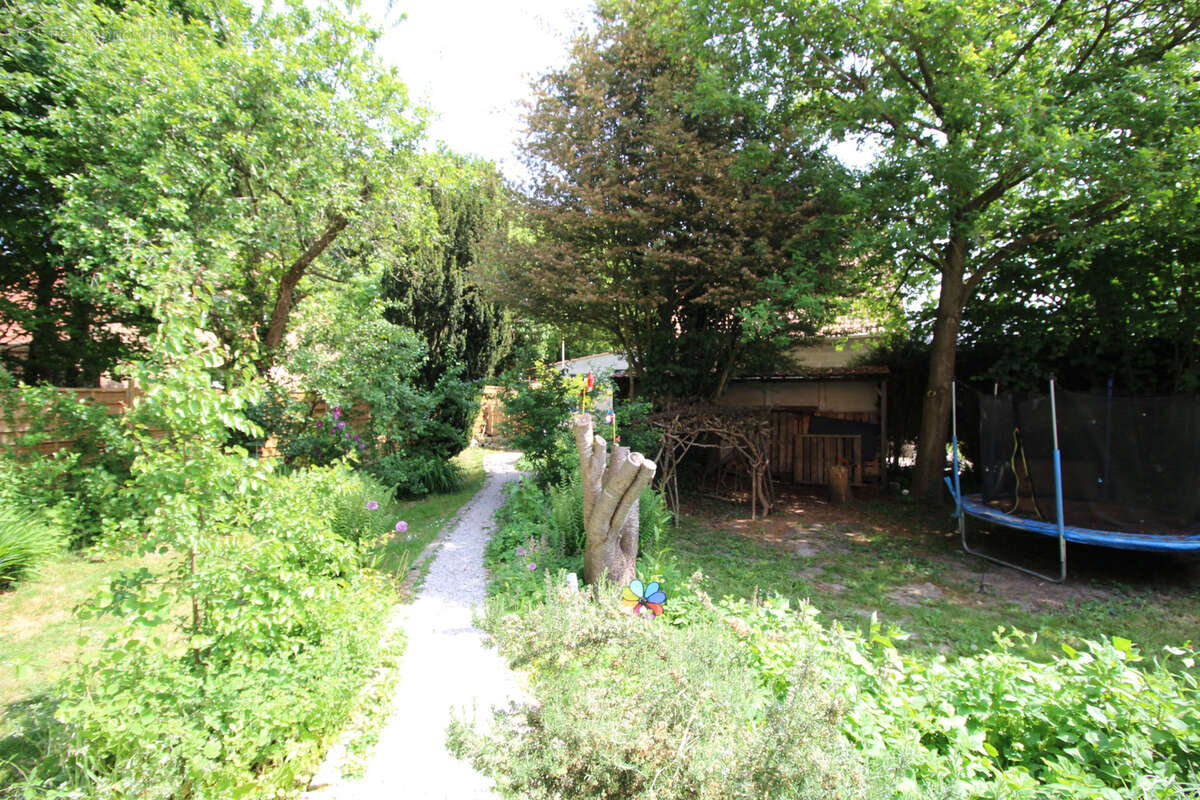 Maison à CROCHTE