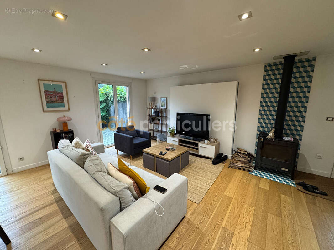 Maison à SAINT-SEBASTIEN-DE-MORSENT