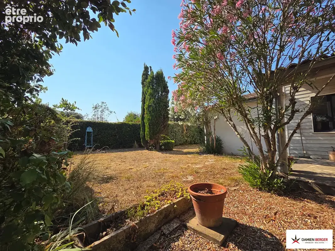 Jolie maison de plain-pied avec grand jardin. - photo 10