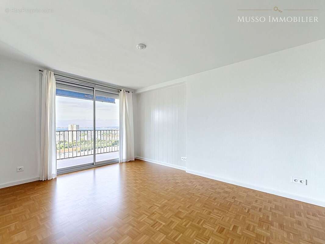 Appartement 86 m² à Marseille-9e  - photo 4